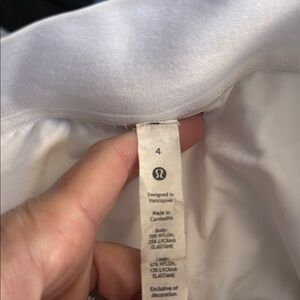 Lululemon White tennis skirt size 4